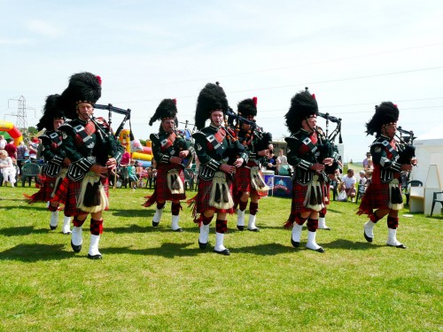 City of Leeds Pipeband at East Morton