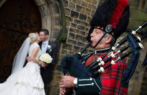 Wedding piper